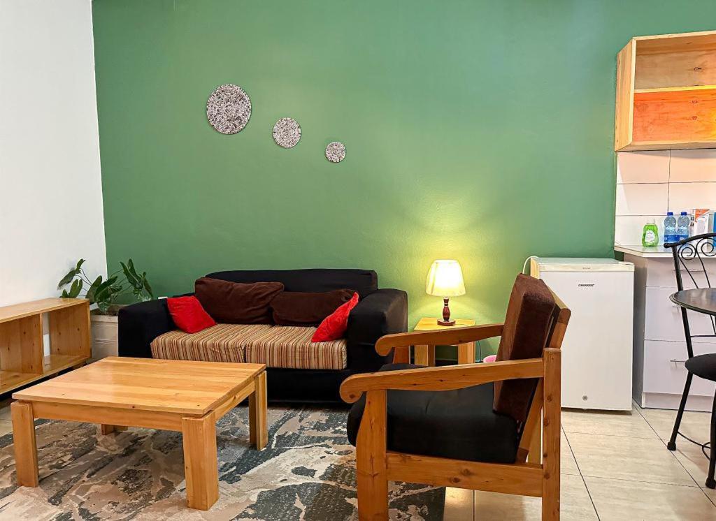 City Center Apartments บุจัมบุรา ภายนอก รูปภาพ